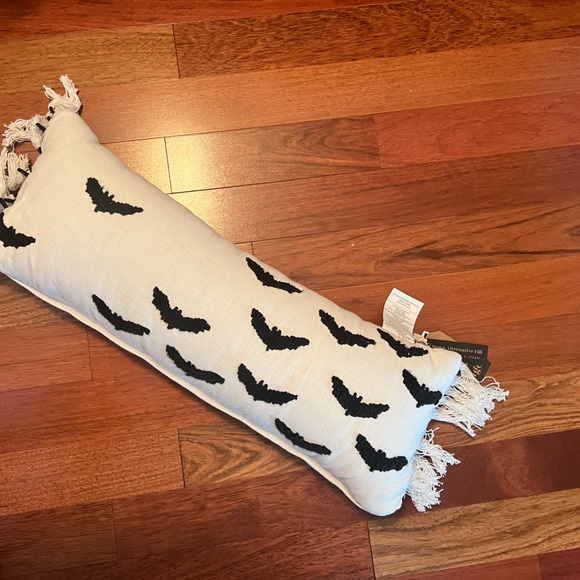 NWT bag throw pillow - Picture 2 of 2